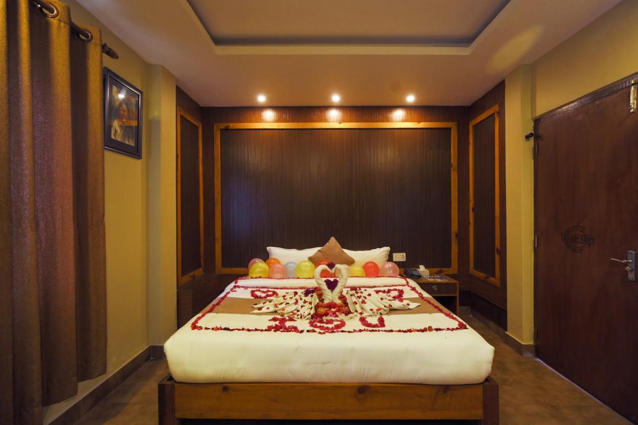 Paradise Boutique Hotel 포카라 외부 사진