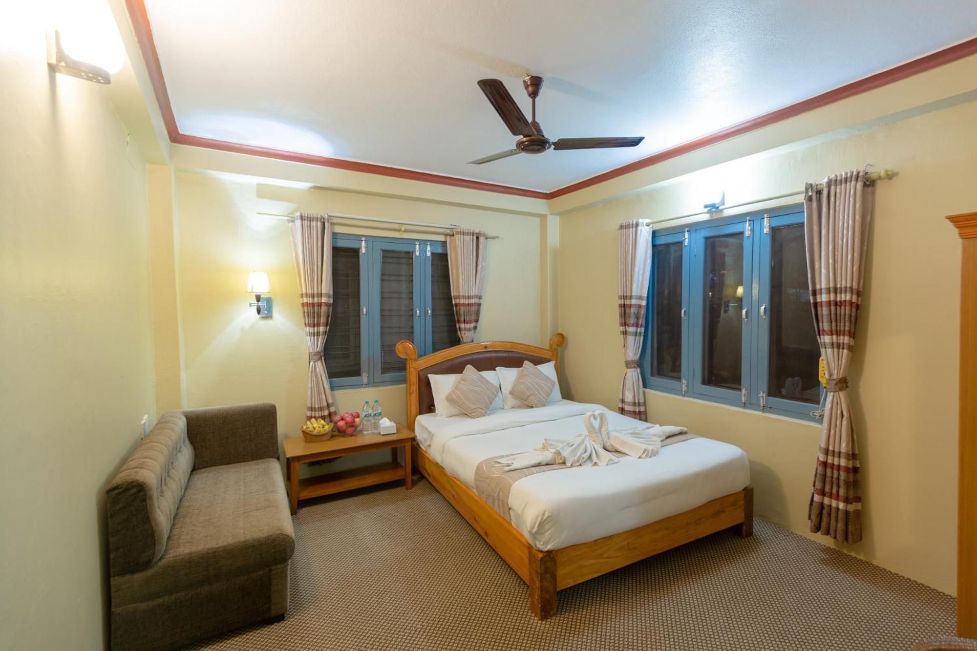 Paradise Boutique Hotel 포카라 외부 사진