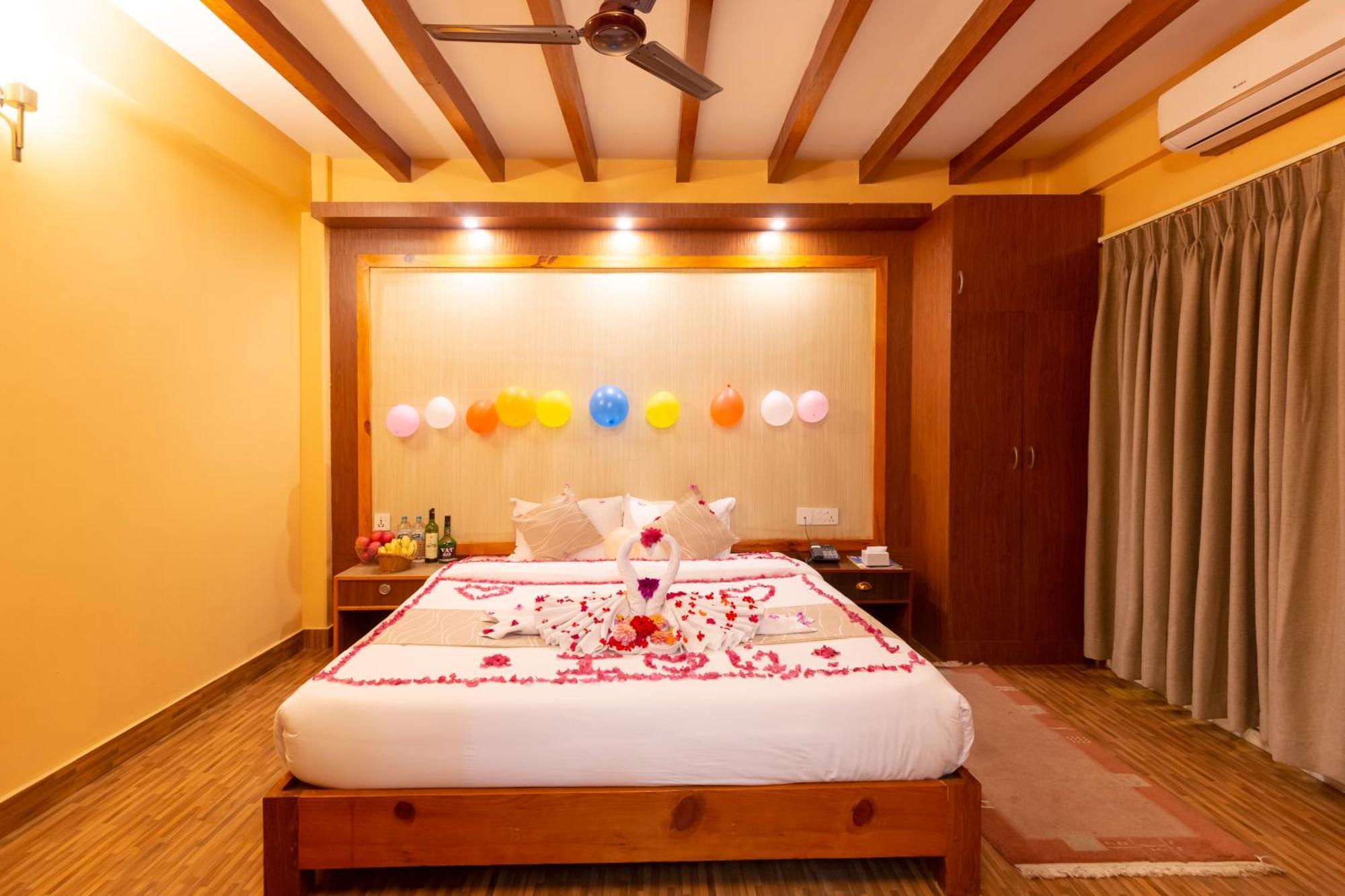 Paradise Boutique Hotel 포카라 외부 사진